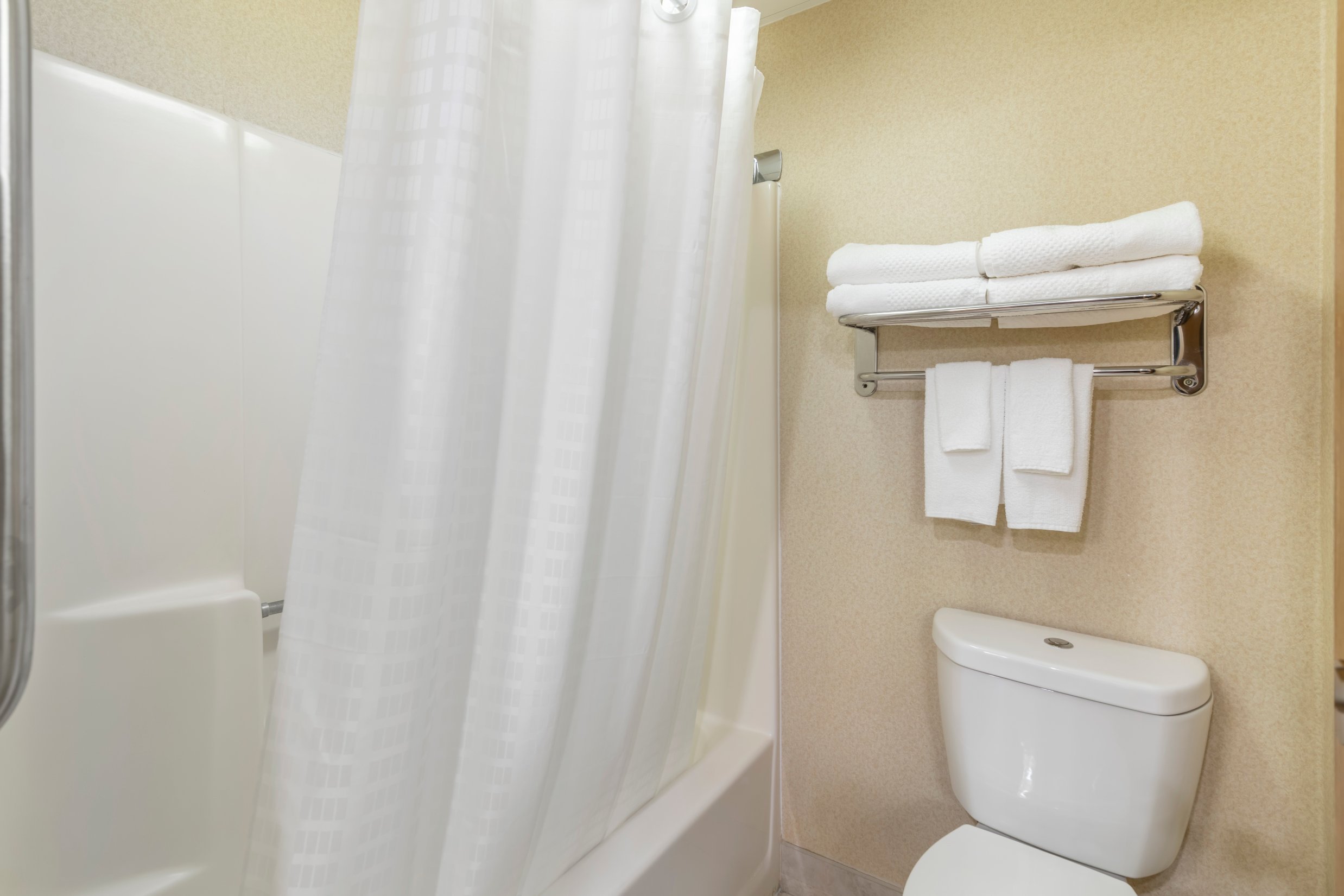 班戈购物中心品质酒店-浴室