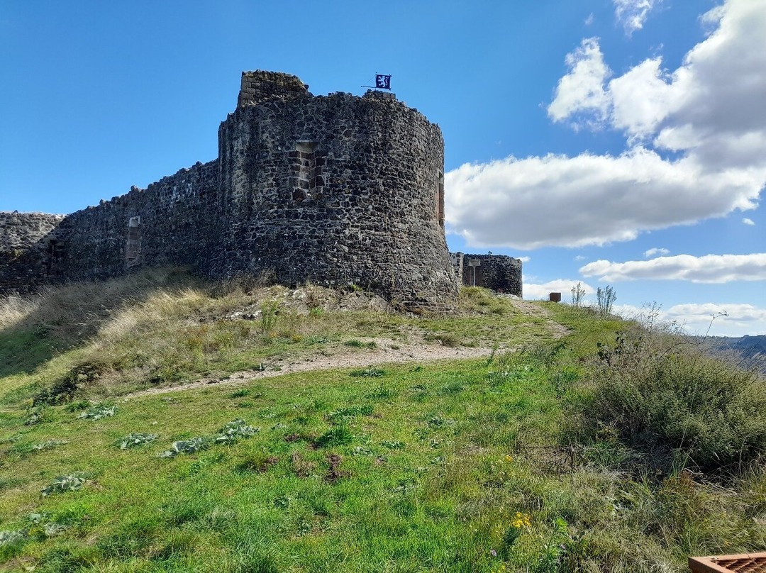 Château De Calmont D'olt-Espalion必去景点