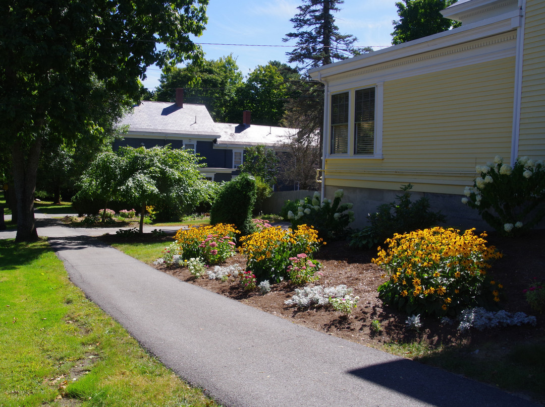 Whitney Park Historic District景点图片