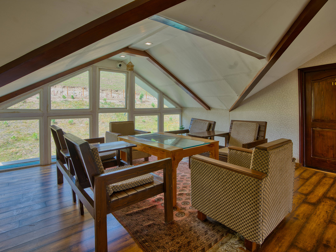 Golden Meadows Hotels & Resort主图