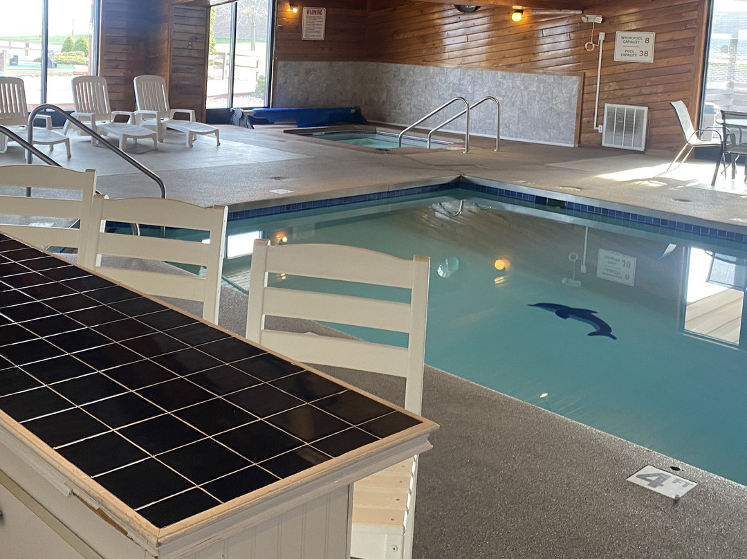 Village Inn On The Lake Hotel & Rv Park主图