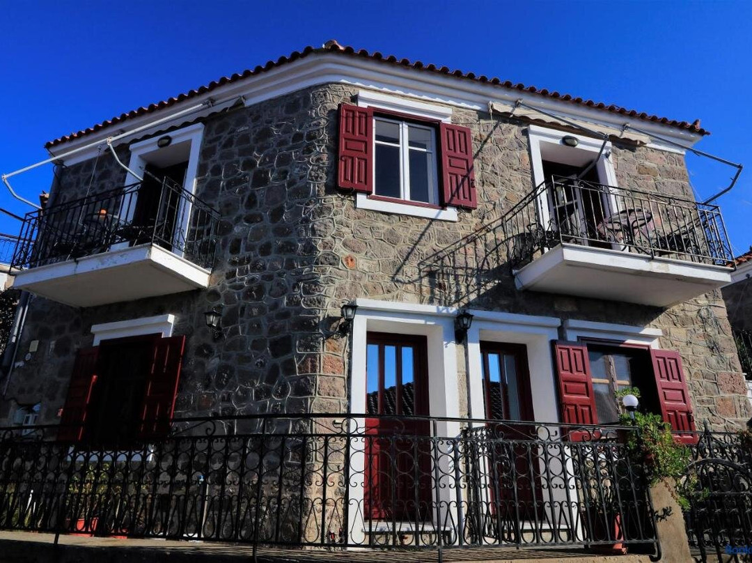 Nianthi Apartments