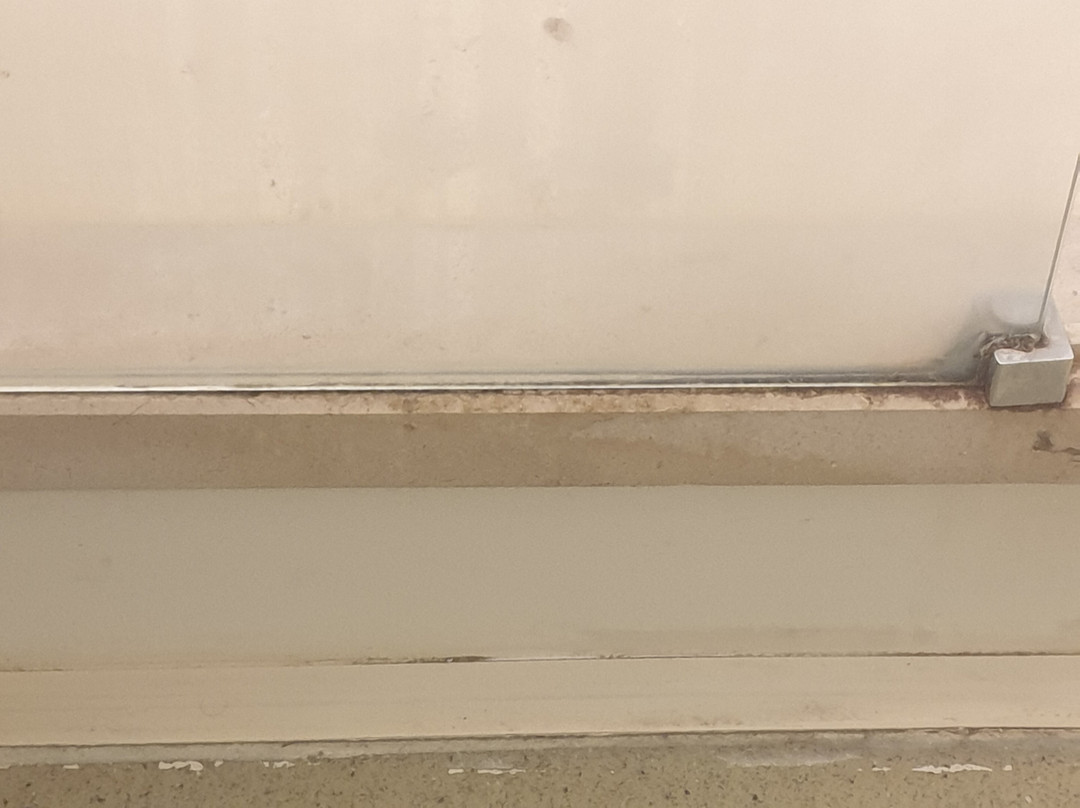 梯也尔宜必思快捷酒店主图