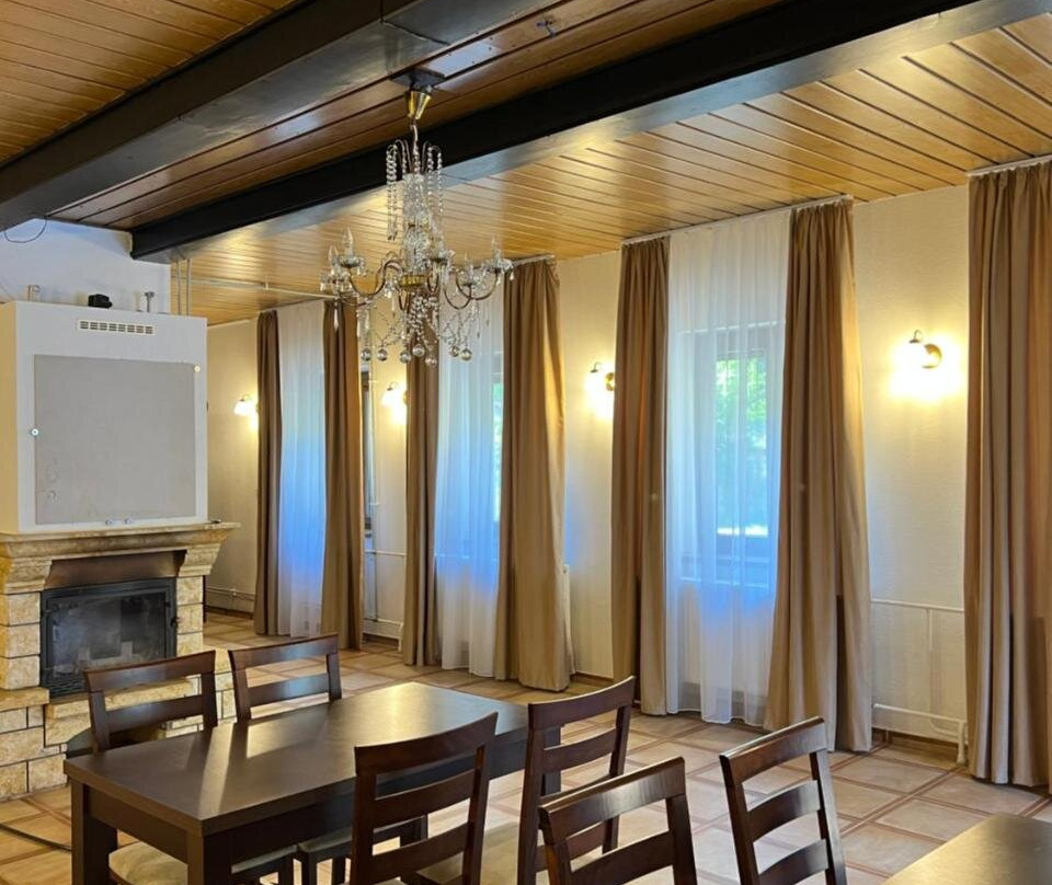 7 Rooms