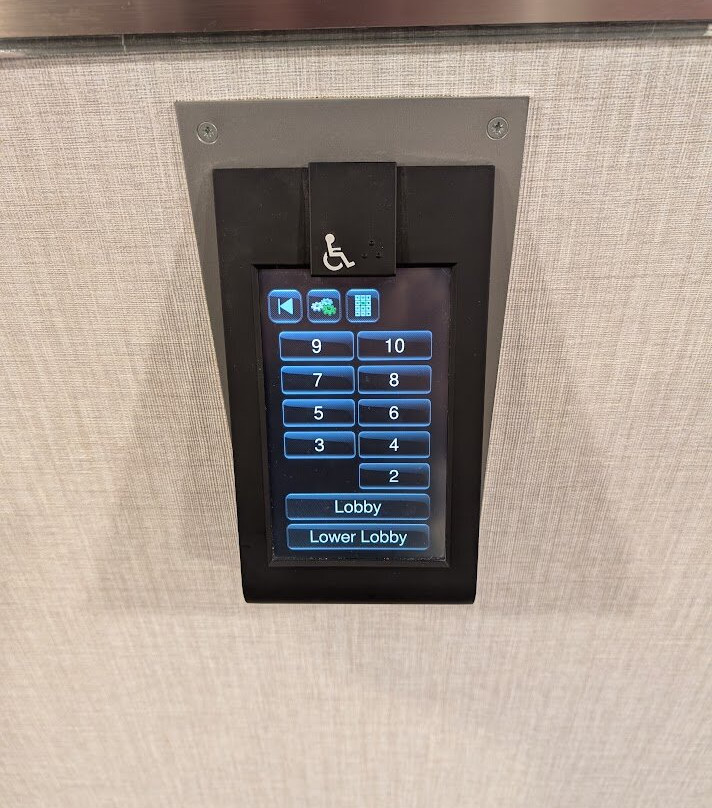 威彻斯特万豪酒店主图