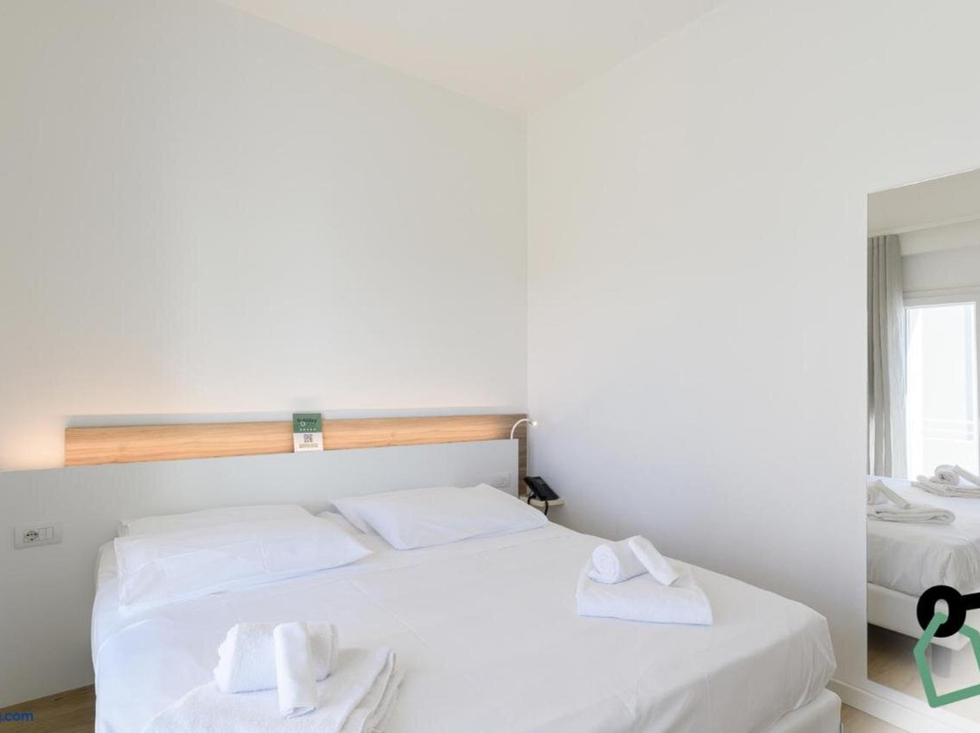 Hotiday Hotel Tirrenia主图