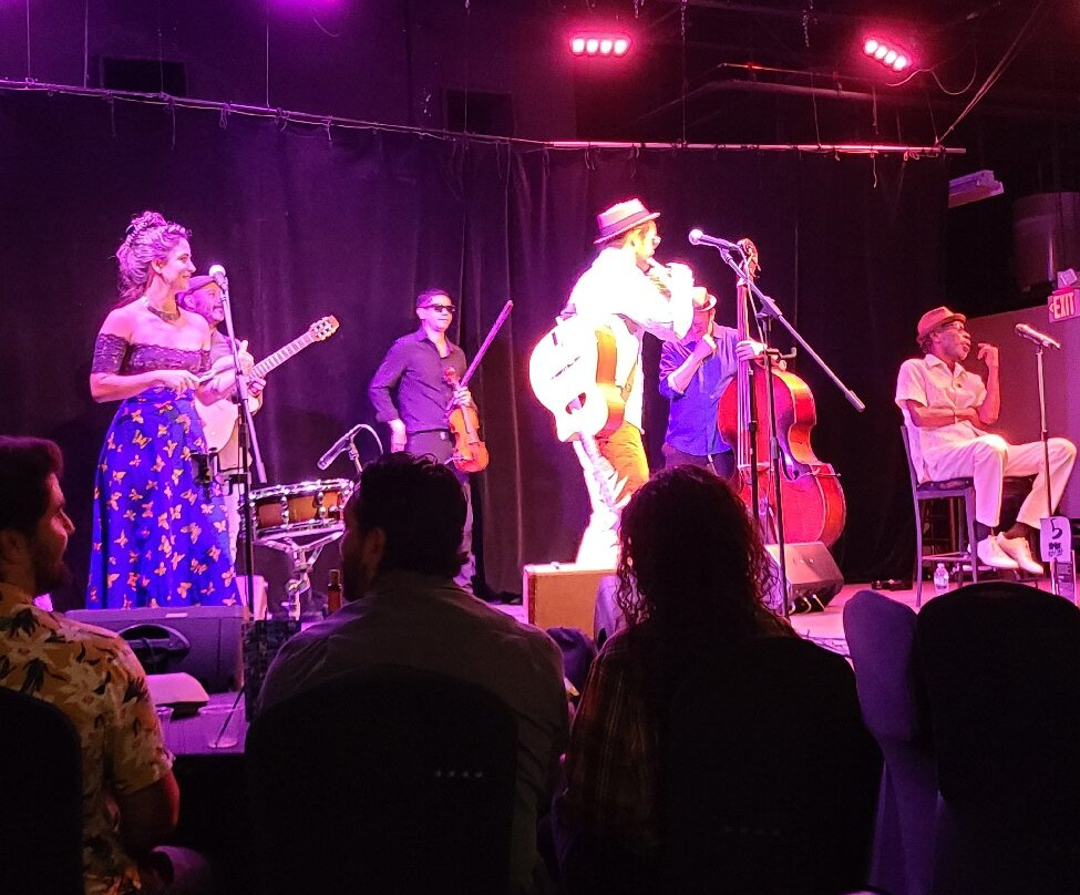 Arts Garage-德拉海滩必去景点