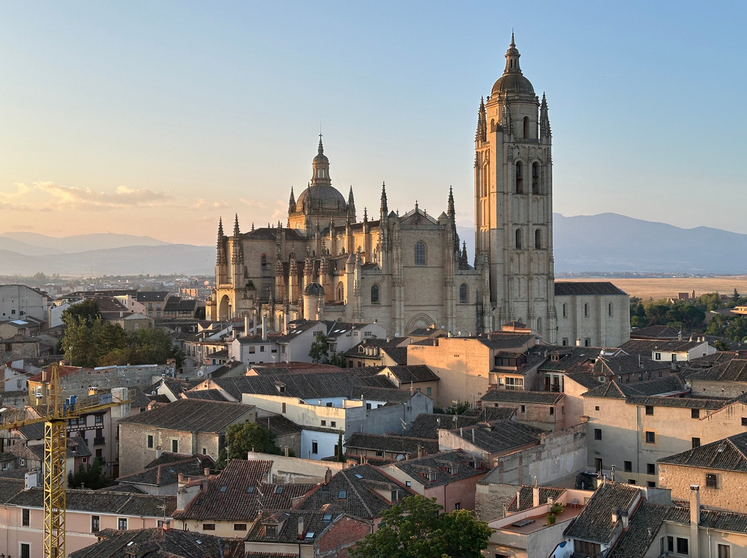 Vuelos en Globo CIRROS-塞哥维亚必去景点