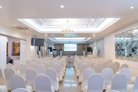 论坛公园酒店主图