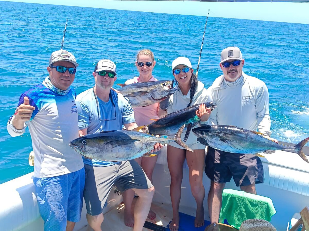 Fishing With Tico Huatulco-Crucecita必去景点