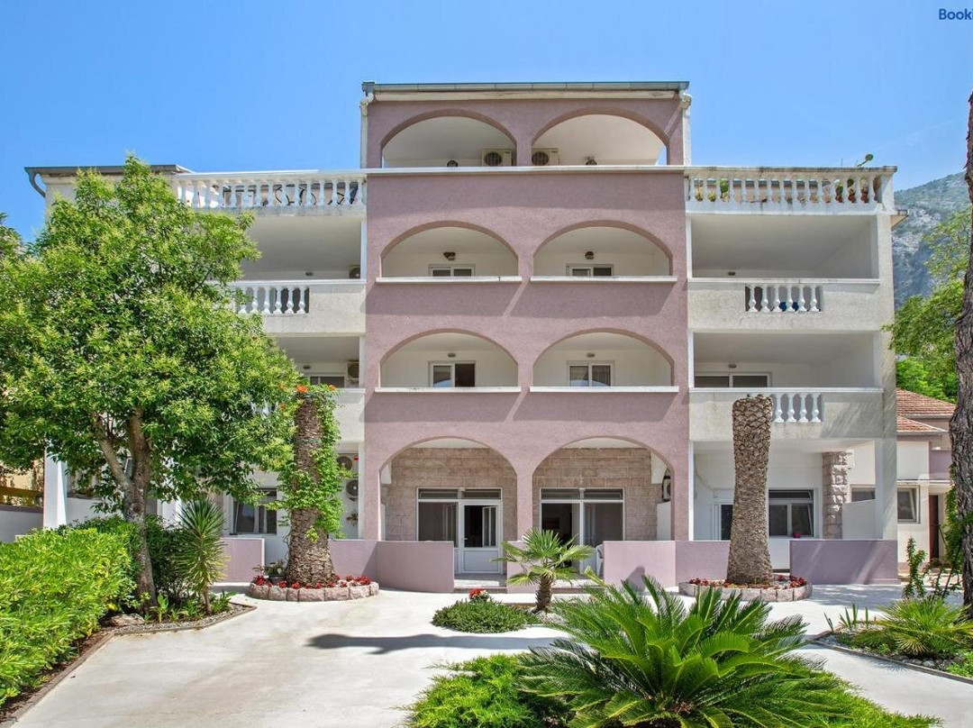 Apartments Villa Popovic