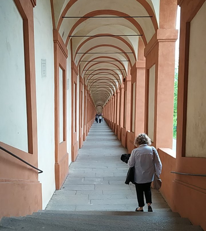 Portico di San Luca景点图片