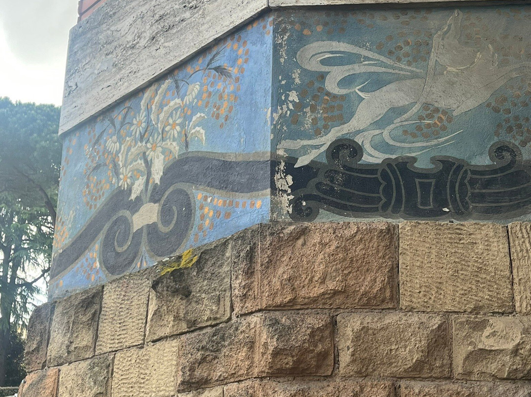 奥瑞尼套房酒店主图