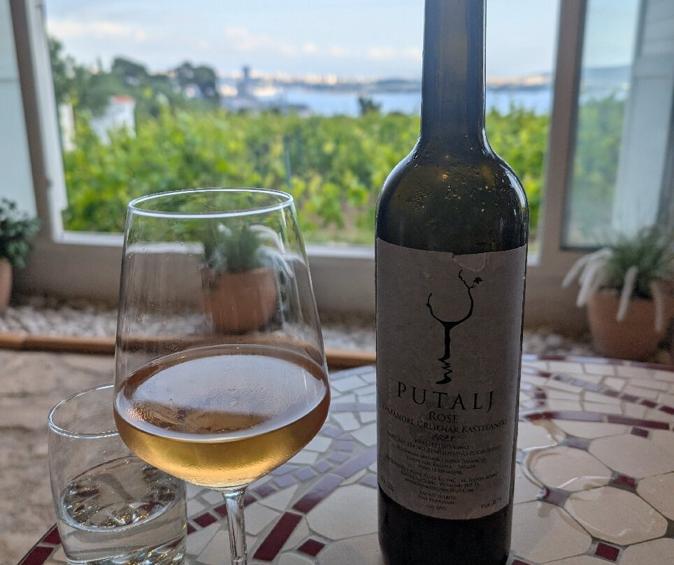 Putalj Wine景点图片