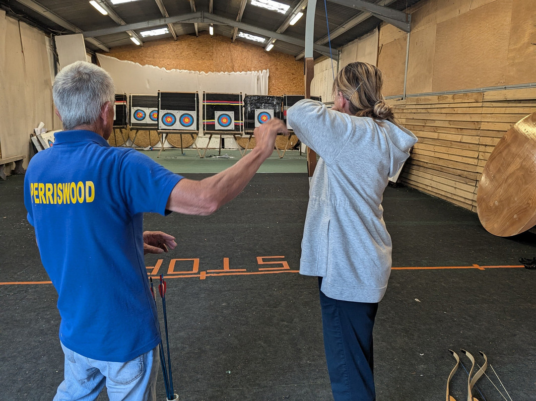 Perriswood Archery & Falconry Centre景点图片