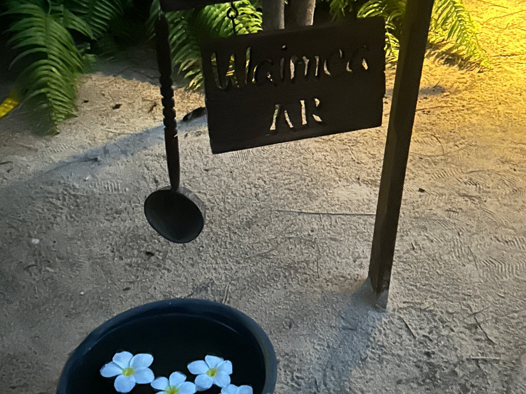 Aloha Village Hotel主图