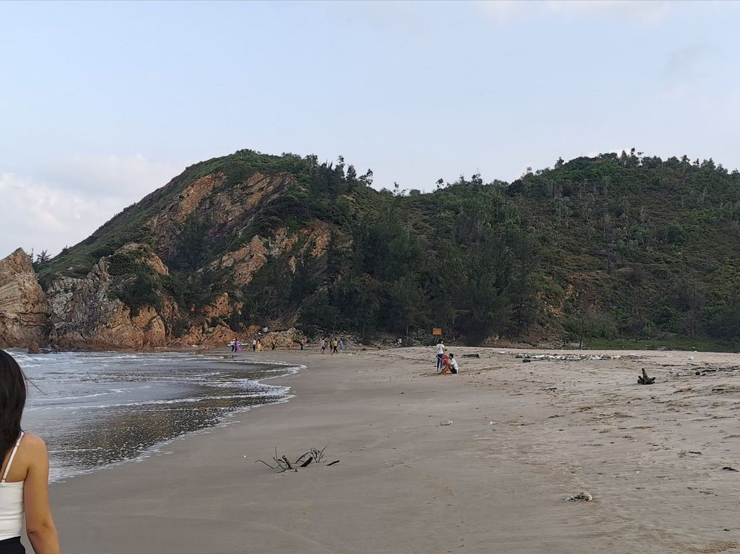 Bai Da Nhay (Jumping rock beach)-洞海必去景点