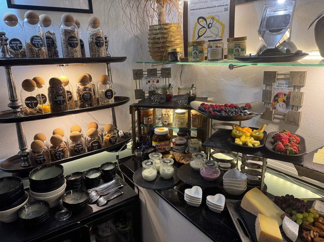 Villa Adel.es Boutique Hotel主图