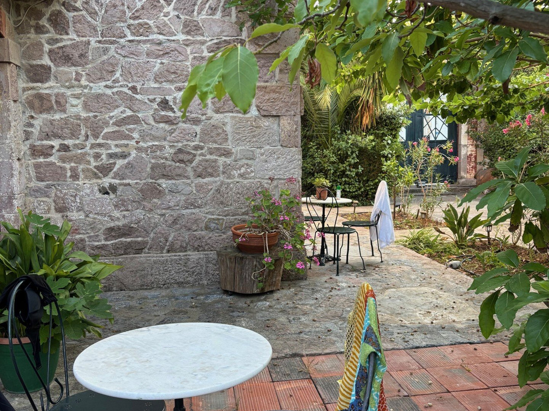 洛瑞特酒店主图