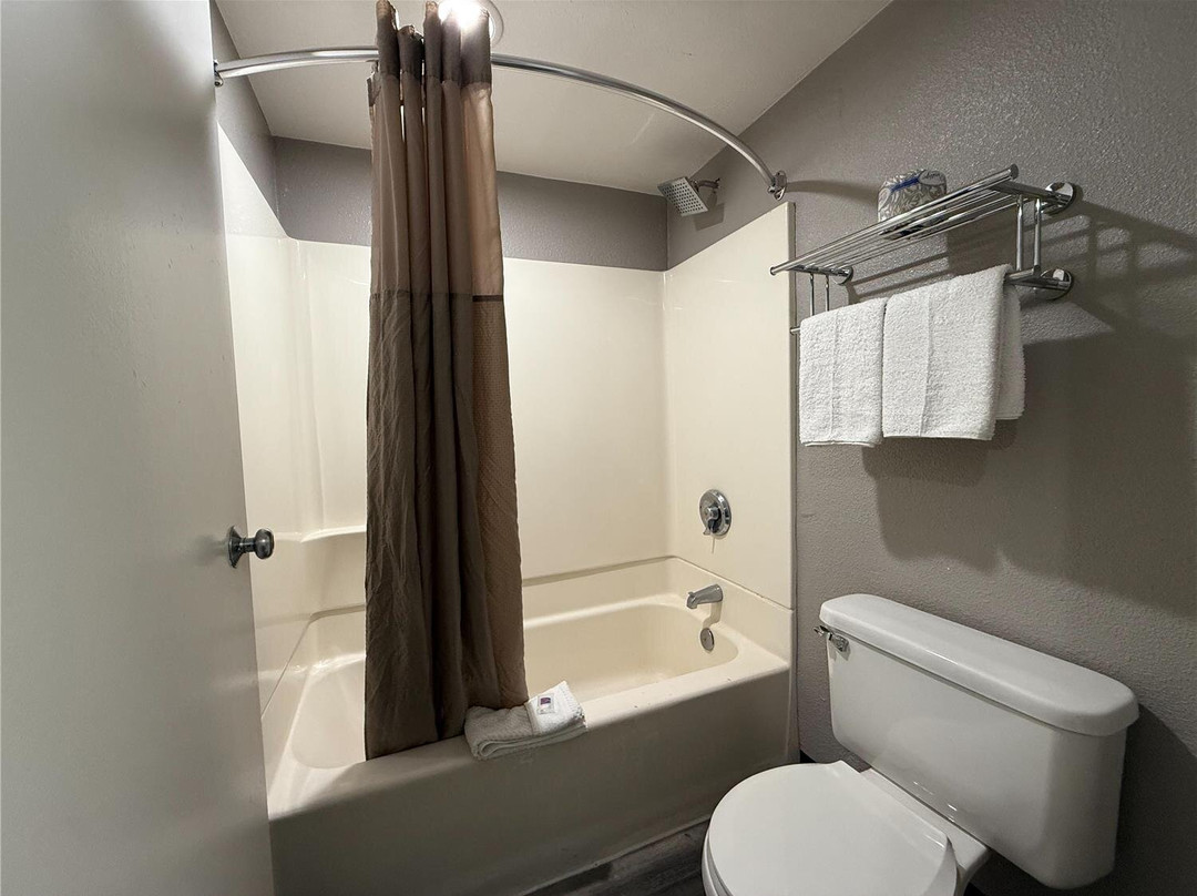 Motel 6 Tacoma South