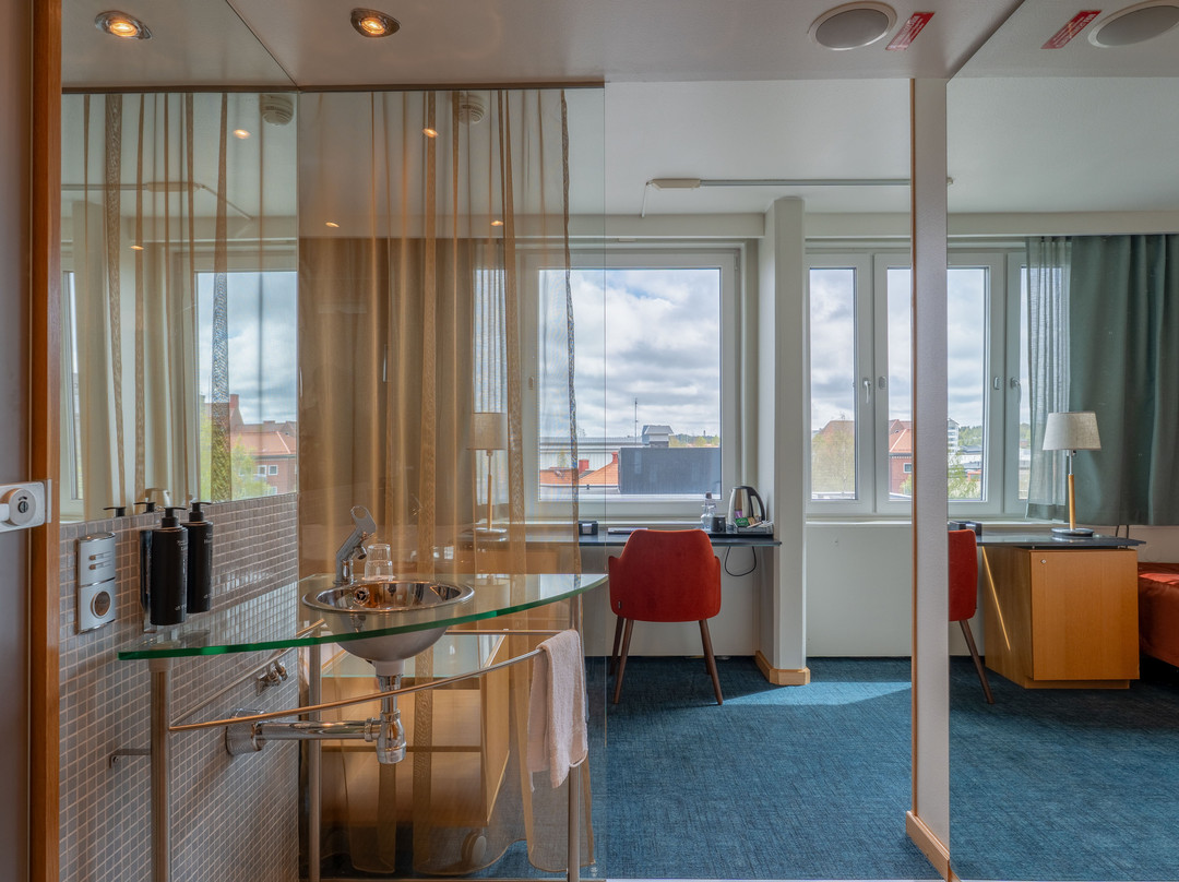 普罗菲酒店主图