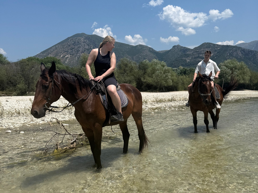 Pony Club Acheron-Glyki必去景点