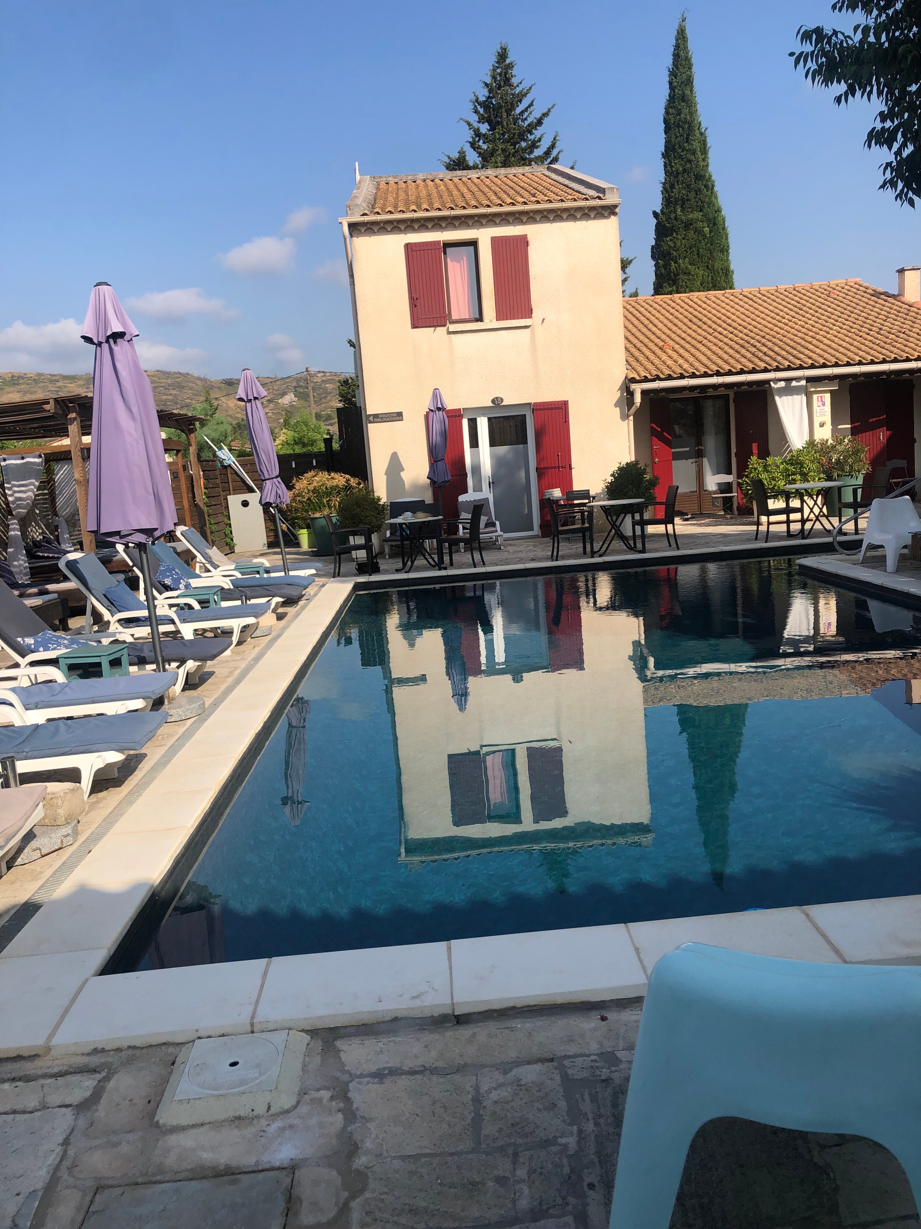 Le Mas des Amandiers-官方