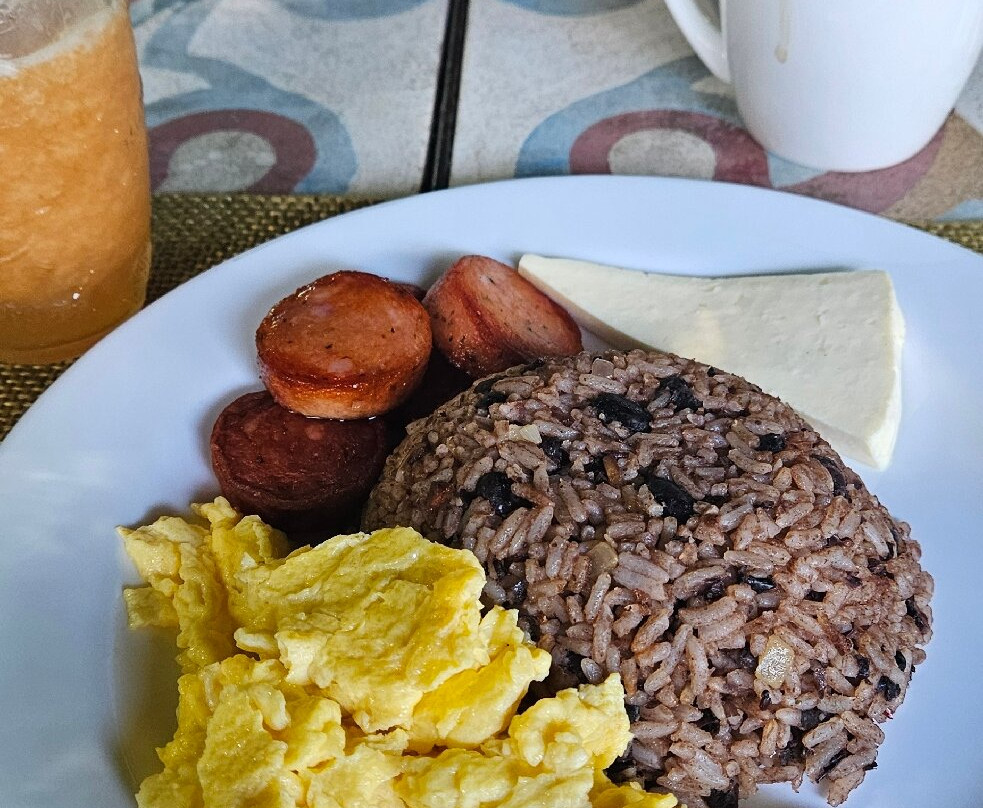 Hotel Luna del Llano主图