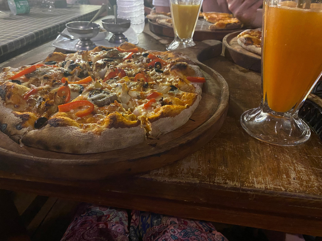 Sigiriya Leo Wood Fired Pizza