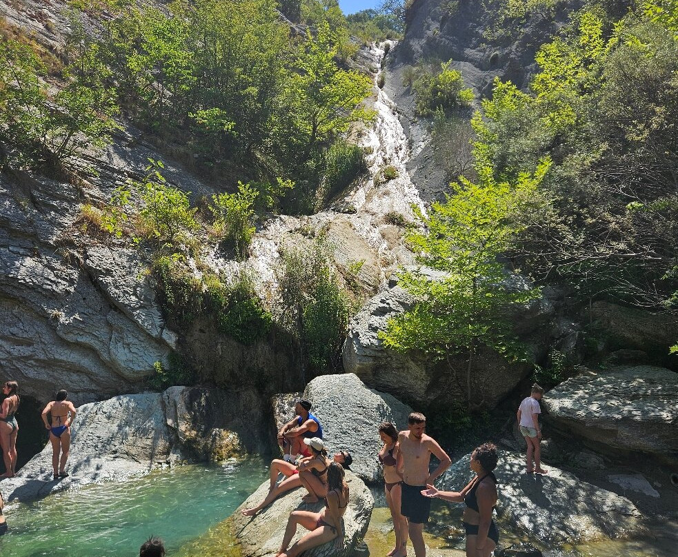 Bogove Waterfall-培拉特必去景点