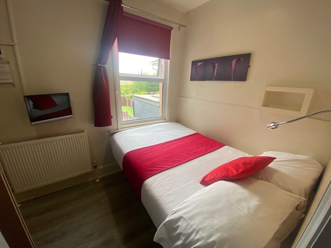 The Railway Sleeper Lodge主图