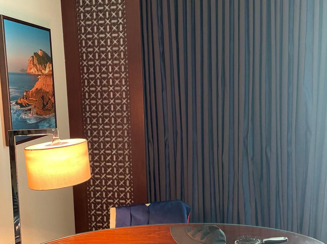 Royal Tulip Muscat主图