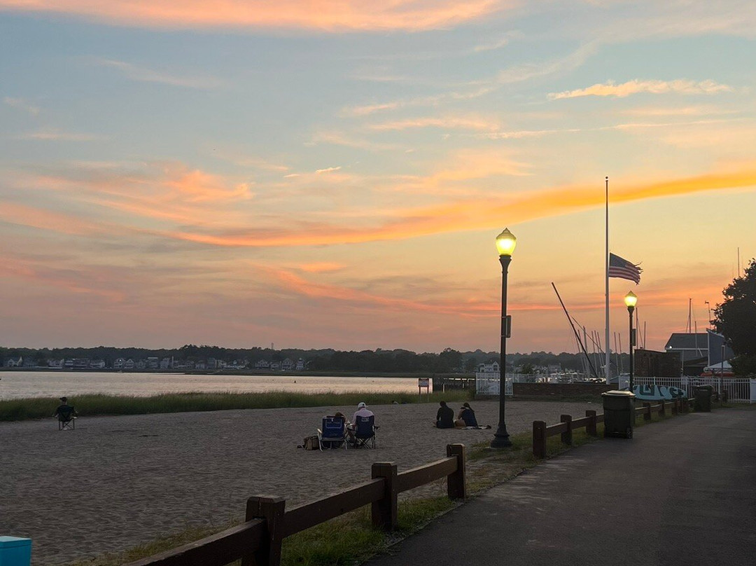 Calf Pasture Beach-诺沃克必去景点
