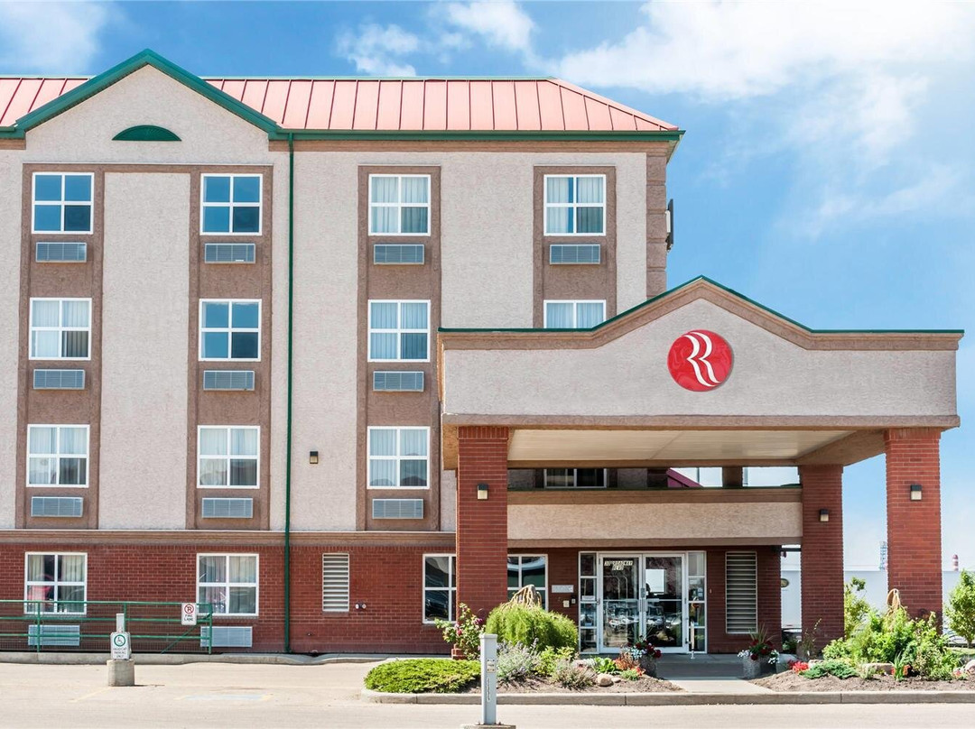 舍伍德公园酒店住宿-Ramada by Wyndham Sherwood Park