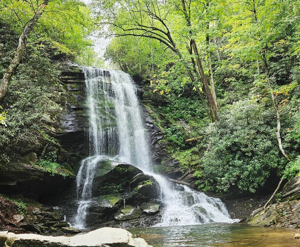 Catawba Falls-Old Fort必去景点