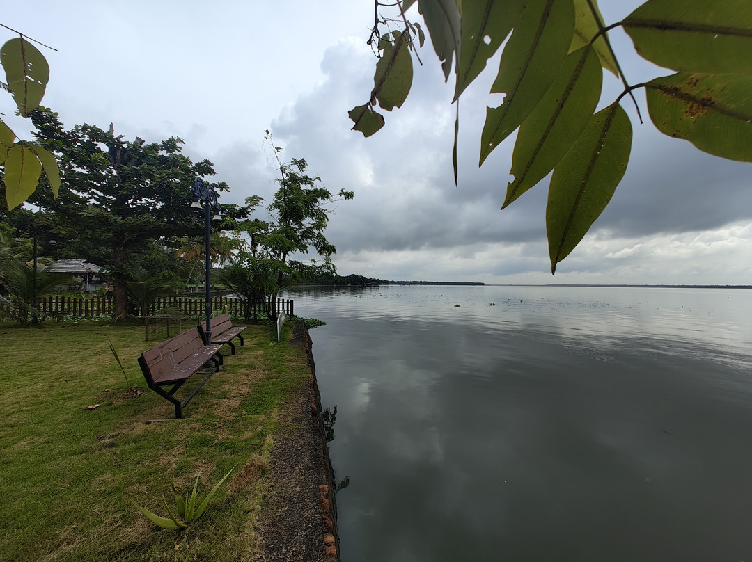 Shantitheeram Ayurveda主图