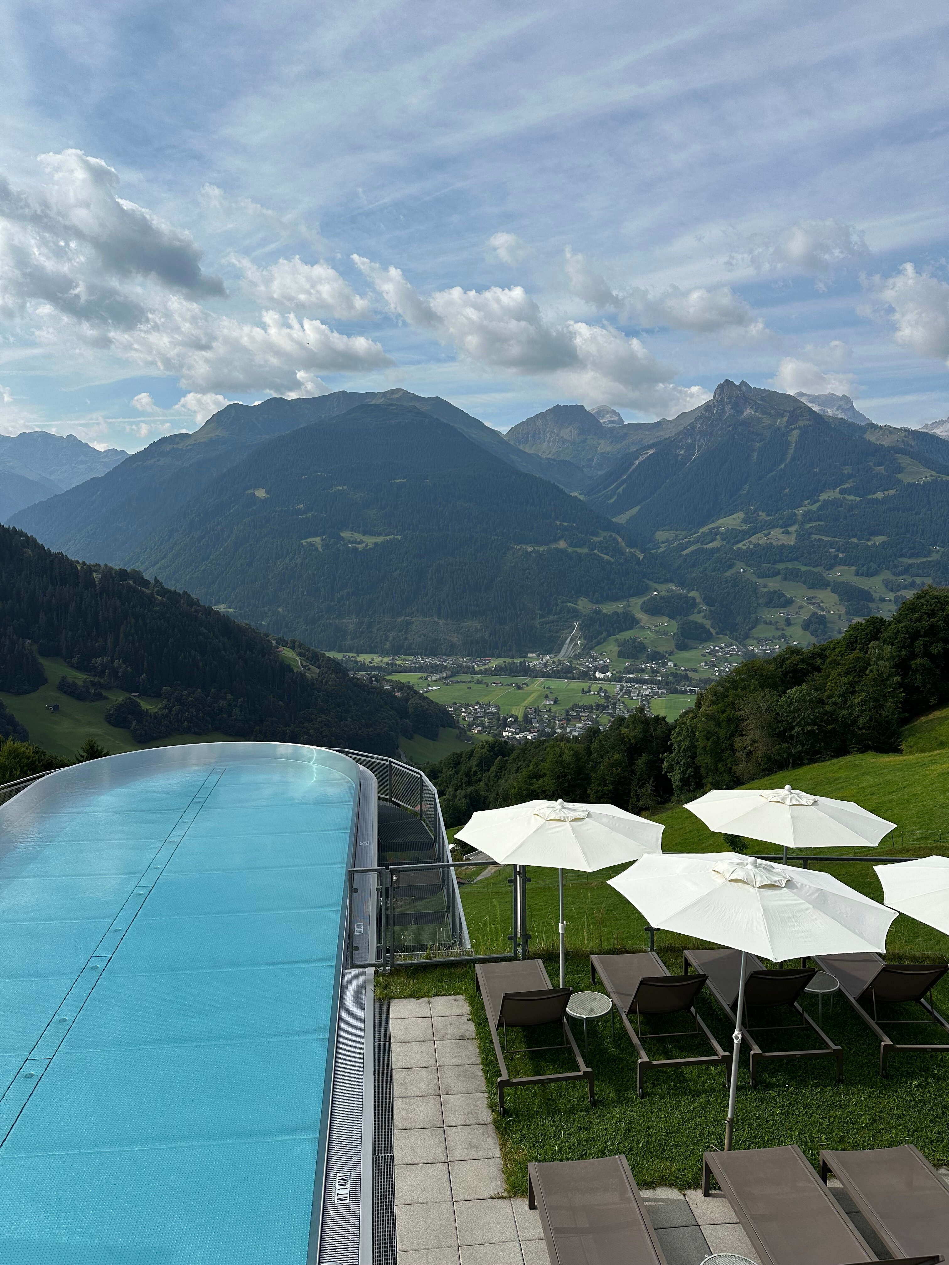 Hotel Fernblick Montafon-泳池