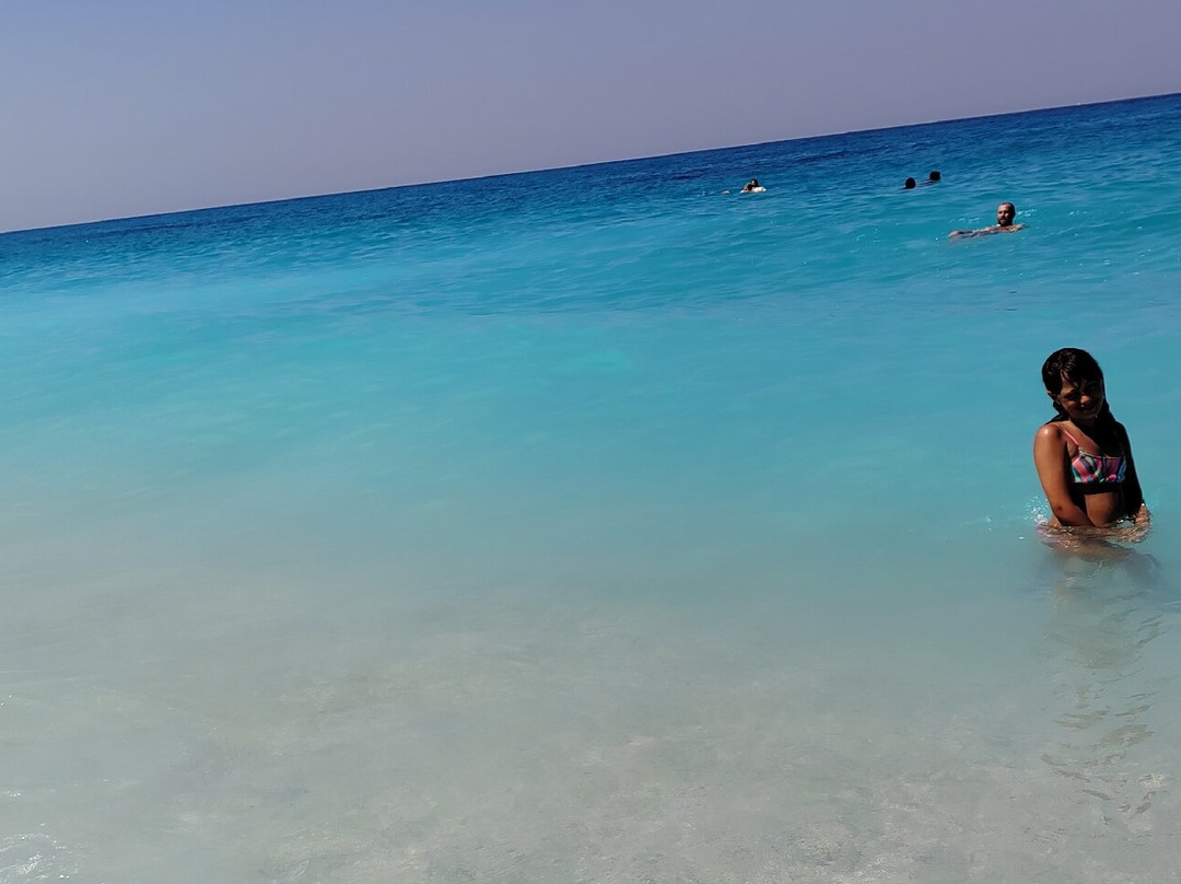 Megali Petra Beach-莱夫卡扎必去景点