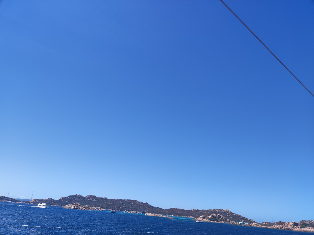 M/N Riviera di Gallura-拉马达莱娜必去景点