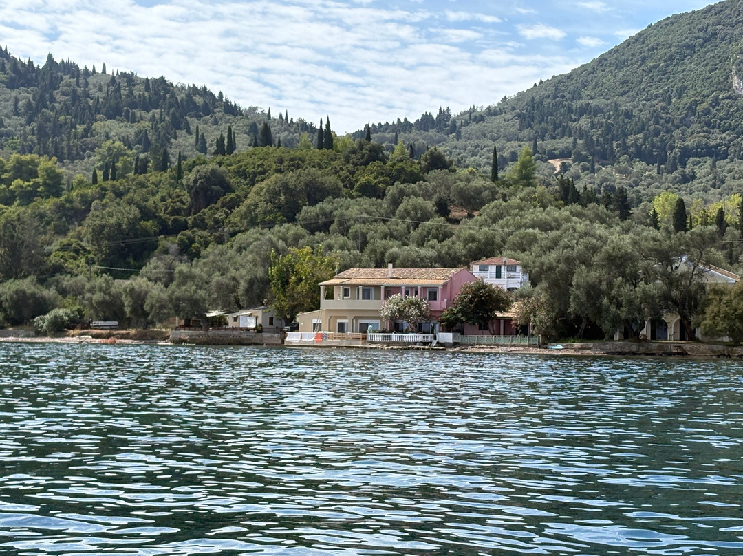 Captain Homer's Boat Trips-Messonghi必去景点
