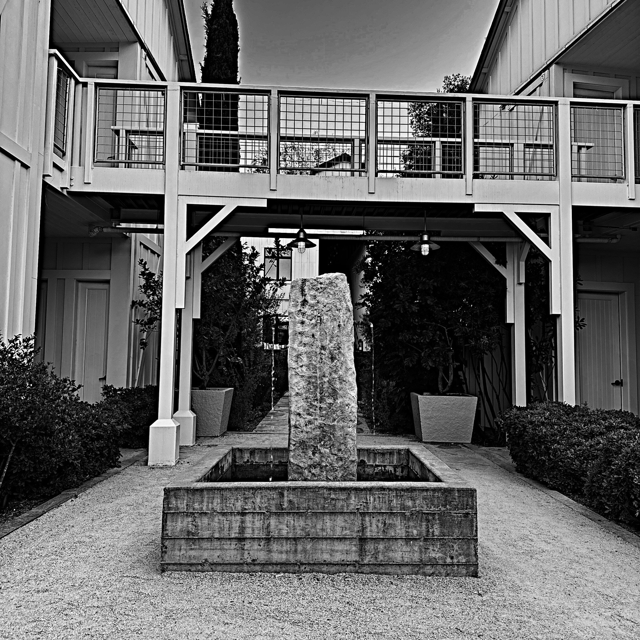 Farmhouse Inn-官方