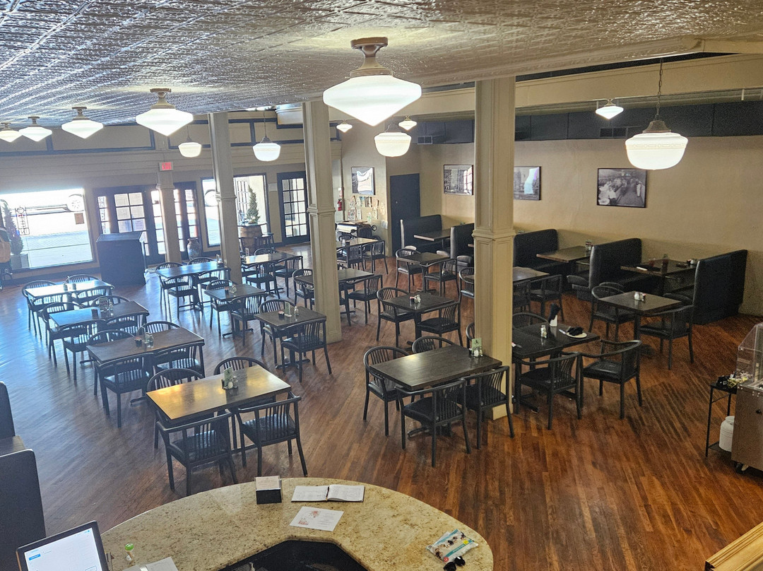 Blackhorse Mercantile & Cafe