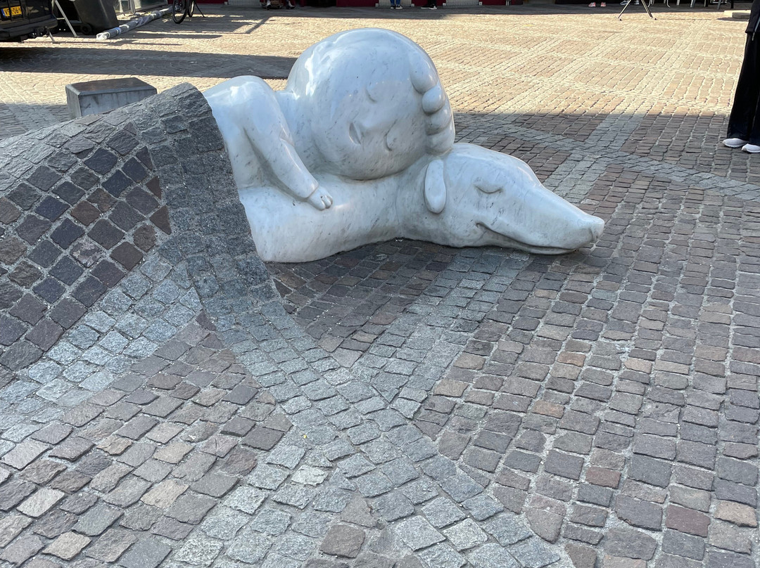 Nello & Patrasche Statue-安特卫普必去景点