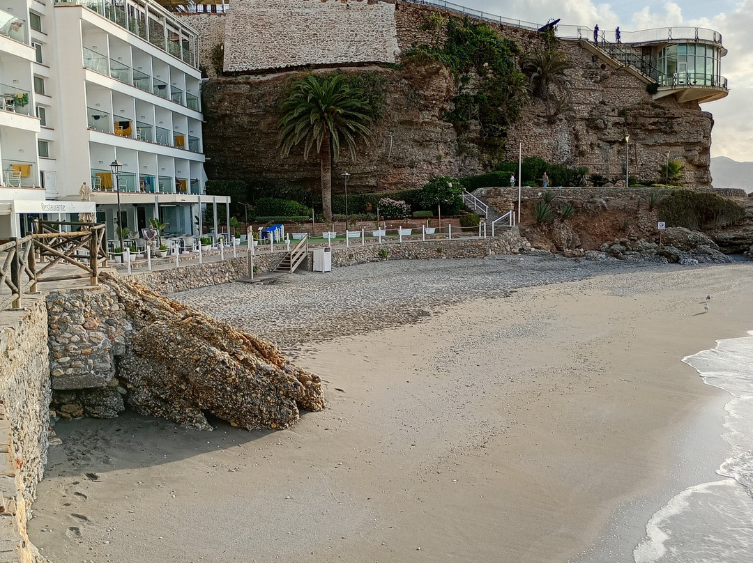 Playa El Salon-内尔哈必去景点