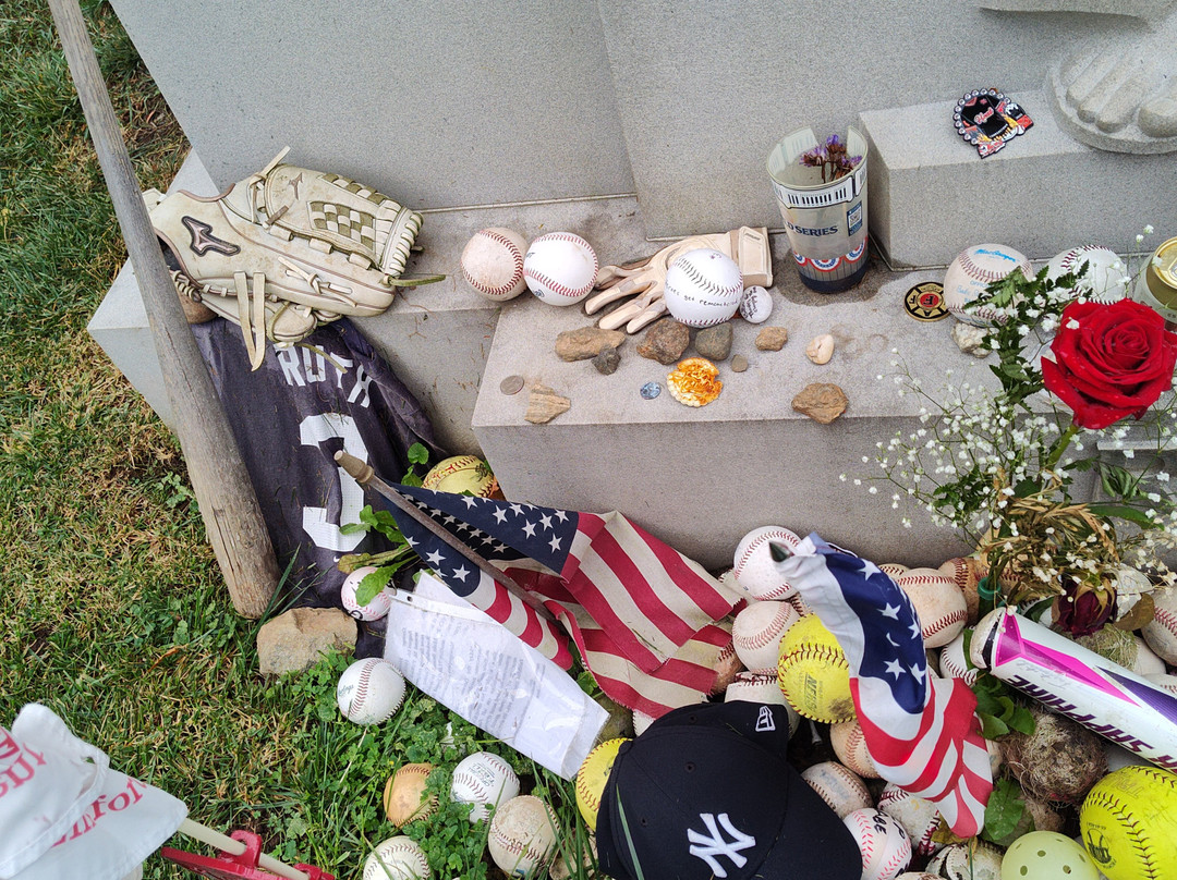 Gate of Heaven Cemetery-Hawthorne必去景点