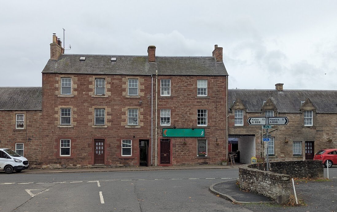 The Fox and Hounds Inn-官方