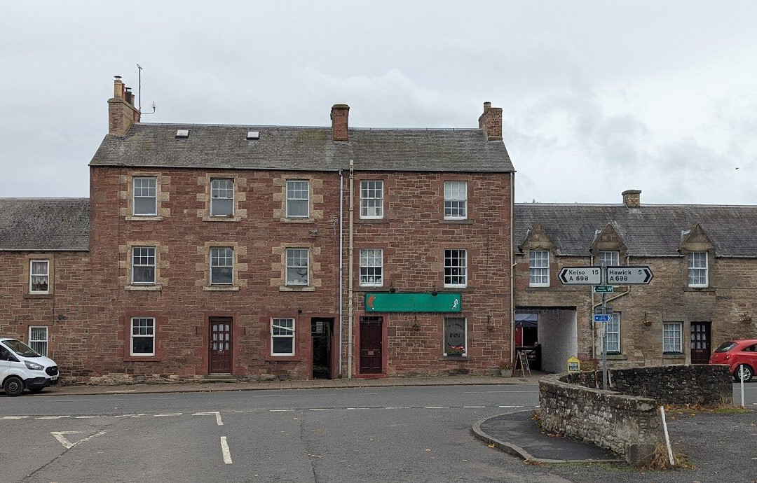 The Fox and Hounds Inn主图