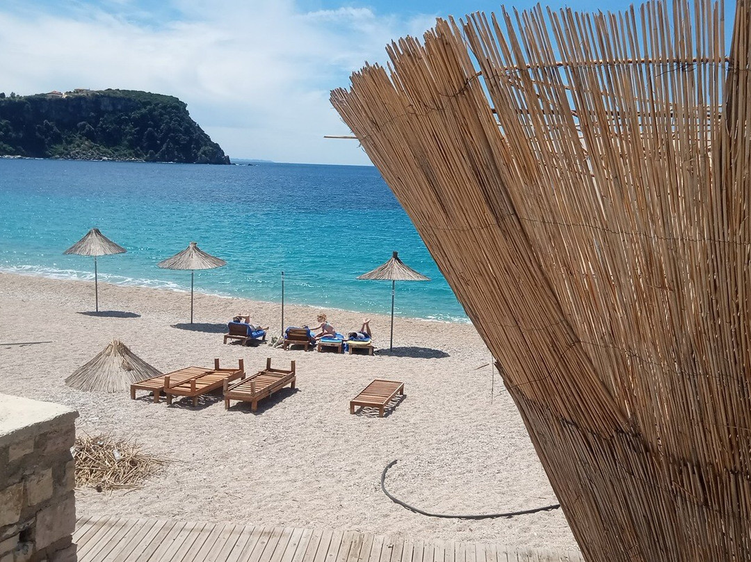 Livadhi Beach-Himare必去景点