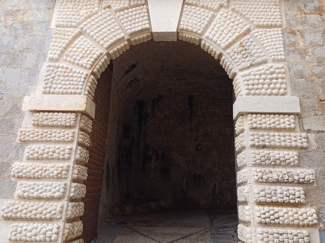 Portal Fosc-潘尼斯科拉必去景点