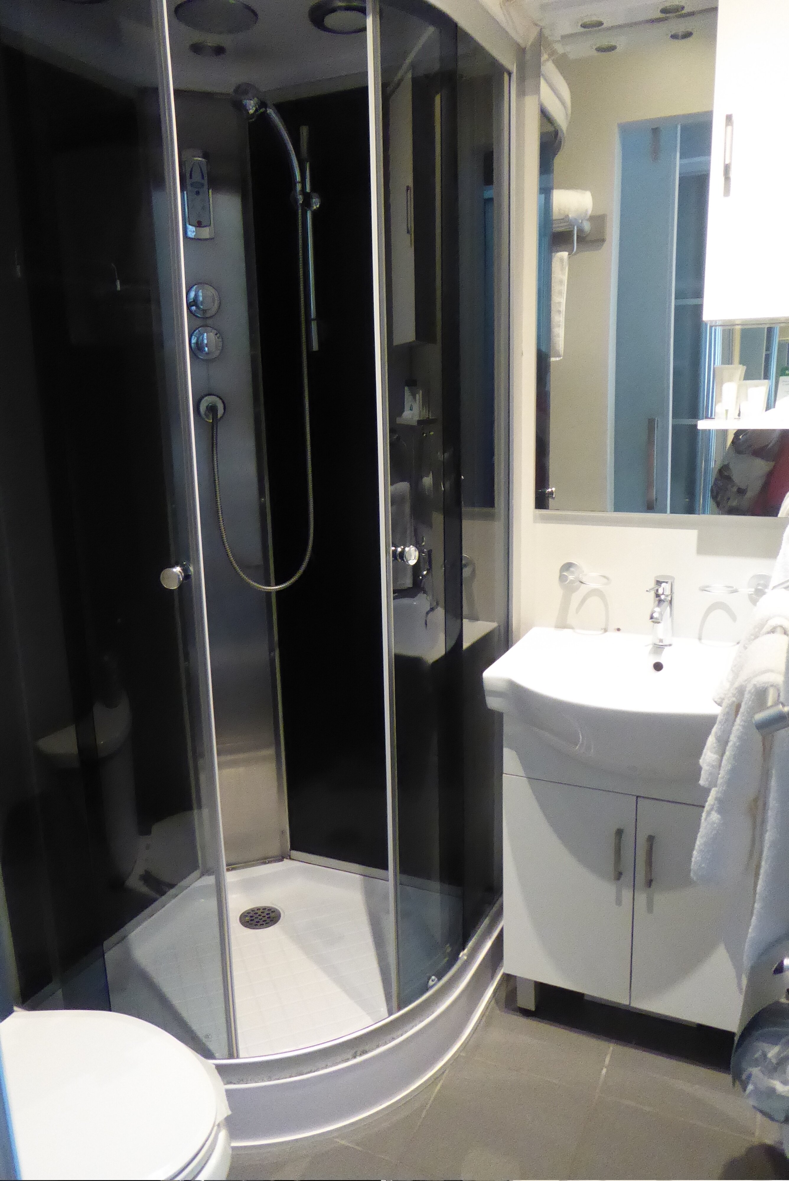 Micro Boutique Living Wolfville-浴室